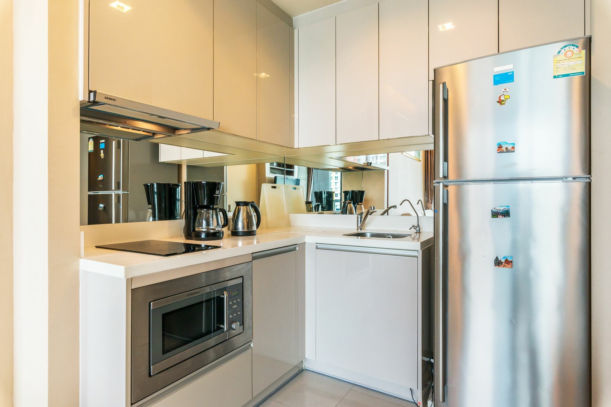 The Address Sathorn By Favstay Bangkok Kültér fotó